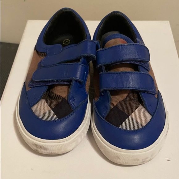 Burberry Other - Burberry sneakers